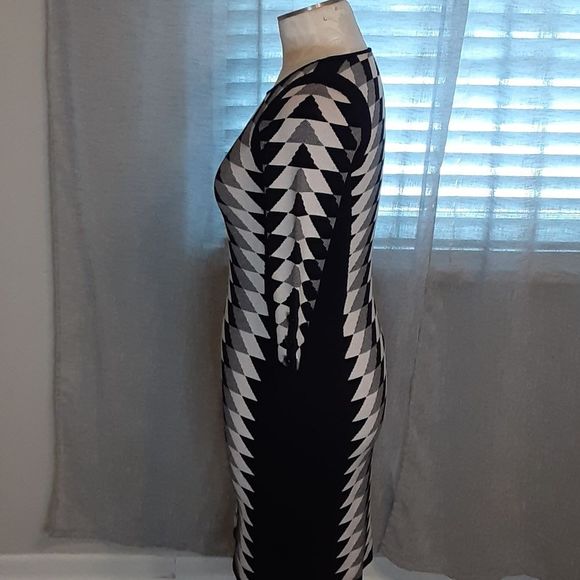 Danny & Nicole Bodycon Cream and Black Sweater Dress - Picture 6 of 13